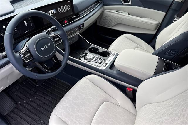 new 2026 Kia Carnival Hybrid car, priced at $50,795