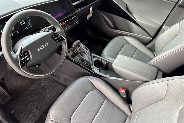 new 2025 Kia Niro car, priced at $34,775