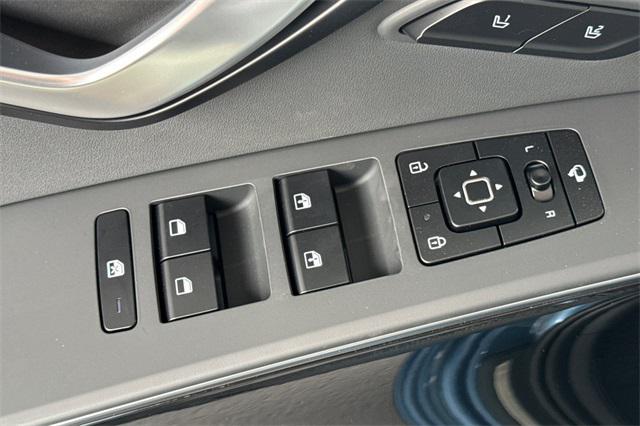 new 2025 Kia Niro car, priced at $34,775