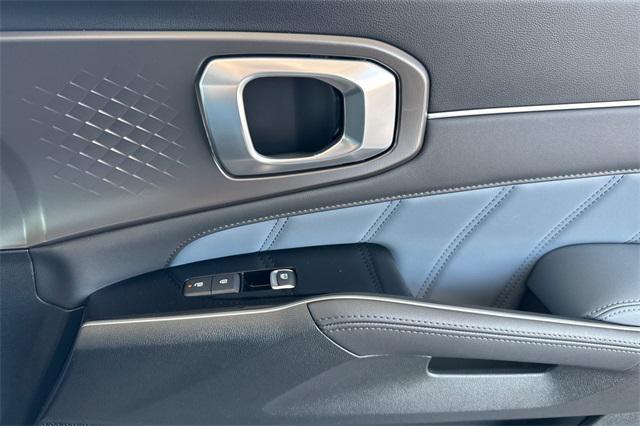 new 2025 Kia Sorento Hybrid car, priced at $48,825