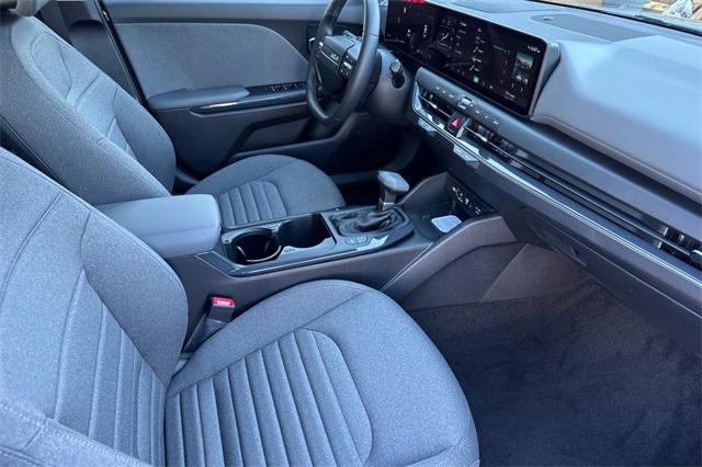 new 2025 Kia K4 car, priced at $25,185