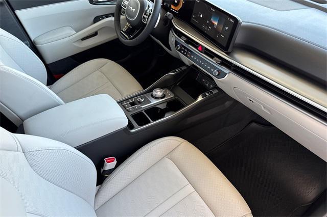 new 2025 Kia Sorento Hybrid car, priced at $41,670