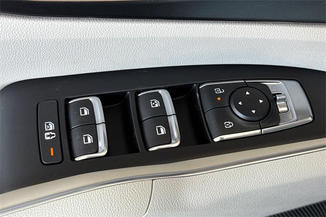 new 2025 Kia Sorento Hybrid car, priced at $41,670