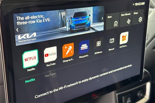 new 2025 Kia Carnival Hybrid car, priced at $53,245