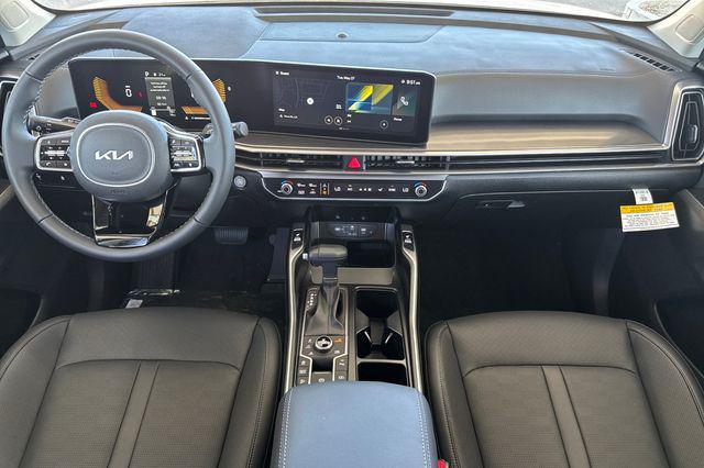 new 2025 Kia Sorento car, priced at $39,110