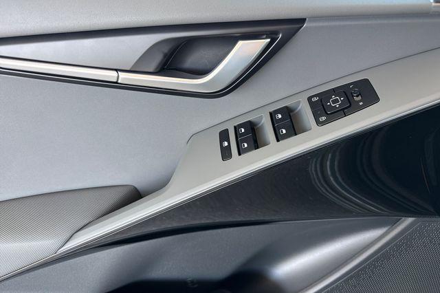 new 2025 Kia Niro car, priced at $31,675