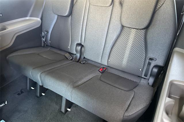 new 2026 Kia Carnival car, priced at $38,920