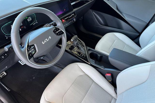 new 2025 Kia Niro car, priced at $33,660
