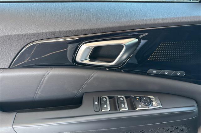 new 2025 Kia Carnival Hybrid car, priced at $55,265