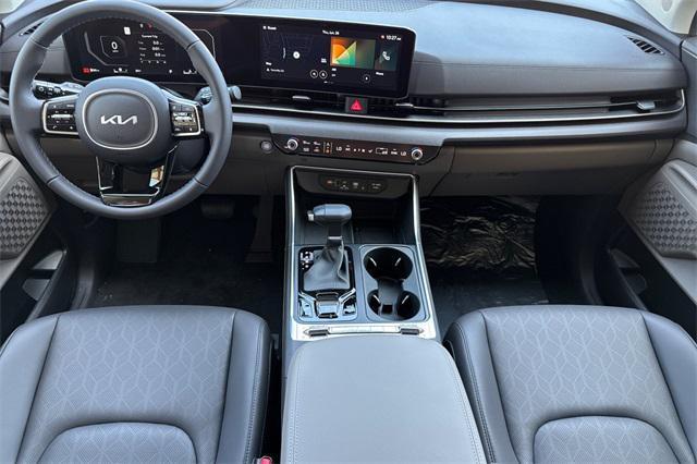 new 2026 Kia Carnival car, priced at $48,285