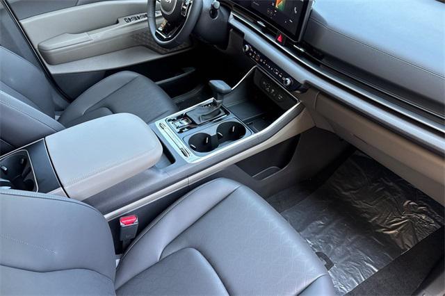 new 2026 Kia Carnival car, priced at $48,285