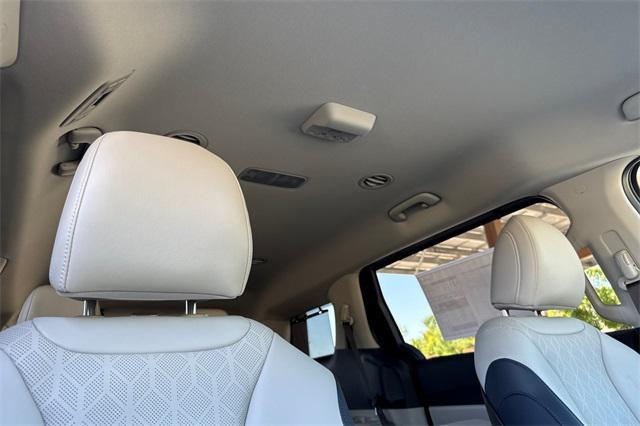 new 2026 Kia Carnival car, priced at $43,385