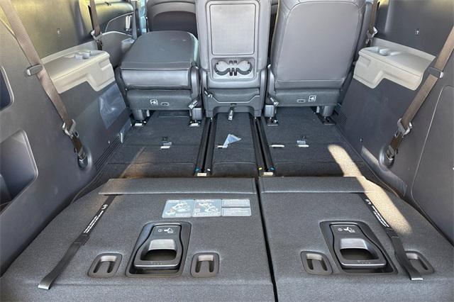 new 2026 Kia Carnival Hybrid car, priced at $45,895