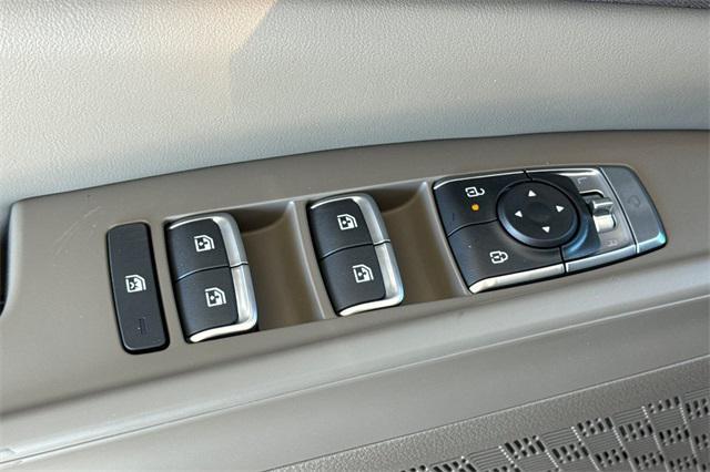 new 2026 Kia Carnival Hybrid car, priced at $45,895