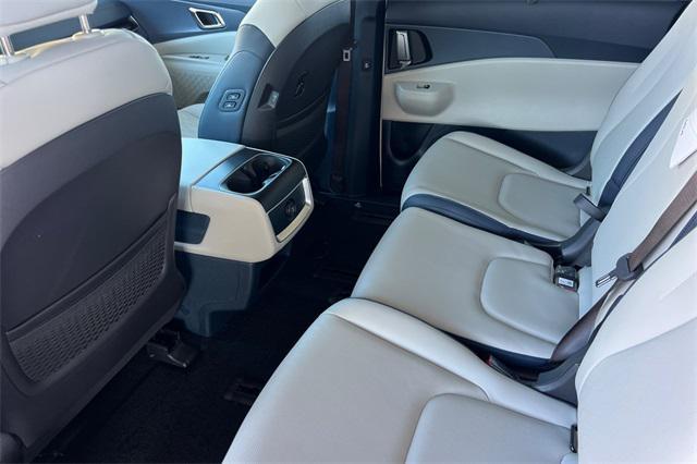 new 2026 Kia Carnival Hybrid car, priced at $45,180