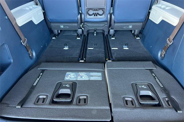 new 2026 Kia Carnival Hybrid car, priced at $45,180