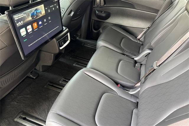 new 2025 Kia Carnival Hybrid car, priced at $53,245
