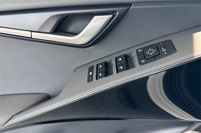 new 2025 Kia Niro car, priced at $32,255