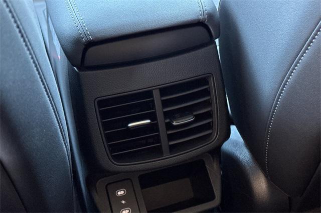 new 2025 Kia Seltos car, priced at $30,035