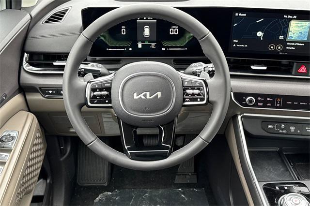 new 2025 Kia Carnival Hybrid car, priced at $44,360