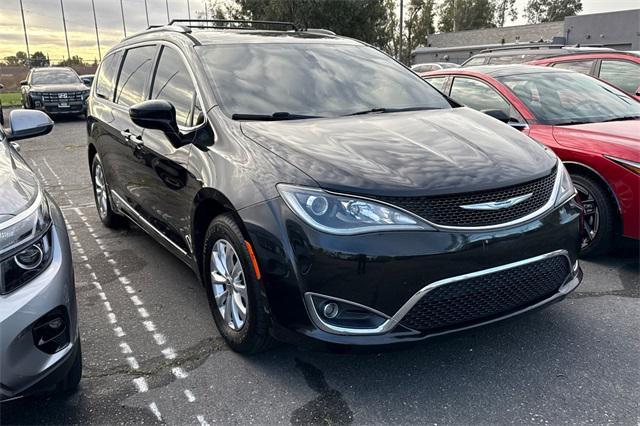 used 2018 Chrysler Pacifica car, priced at $10,799
