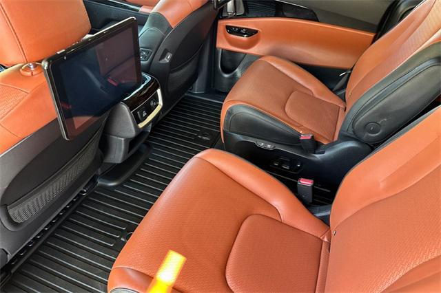 used 2024 Kia Carnival car, priced at $41,962