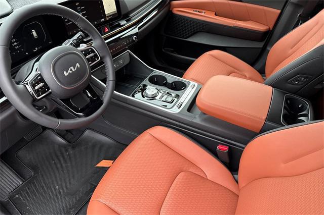 new 2026 Kia Carnival Hybrid car, priced at $55,910