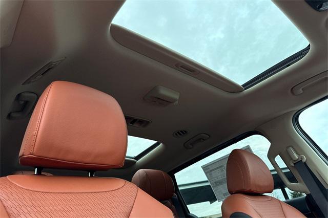 new 2026 Kia Carnival Hybrid car, priced at $55,910