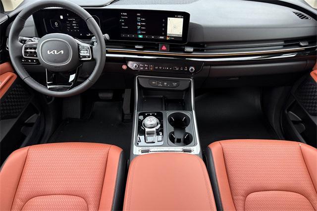 new 2026 Kia Carnival Hybrid car, priced at $55,910