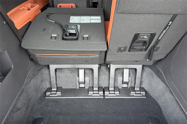 new 2026 Kia Carnival Hybrid car, priced at $55,910