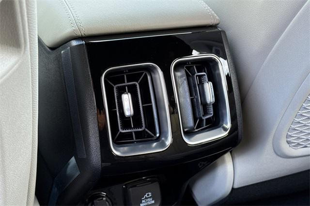 new 2026 Kia Sorento Hybrid car, priced at $48,635