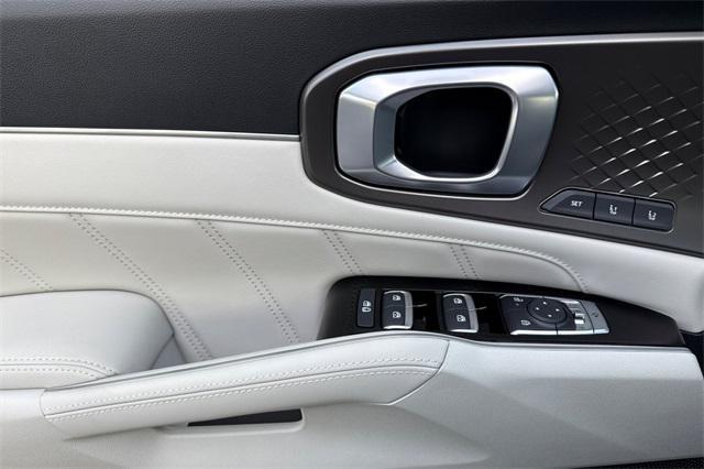 new 2026 Kia Sorento Hybrid car, priced at $48,635