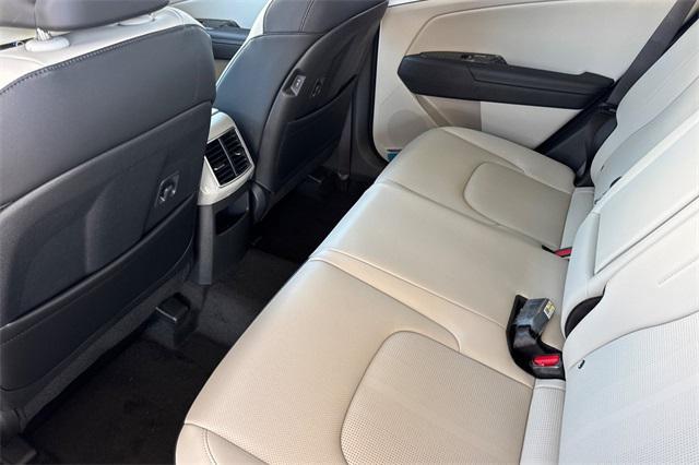 new 2026 Kia Sportage Hybrid car, priced at $34,985