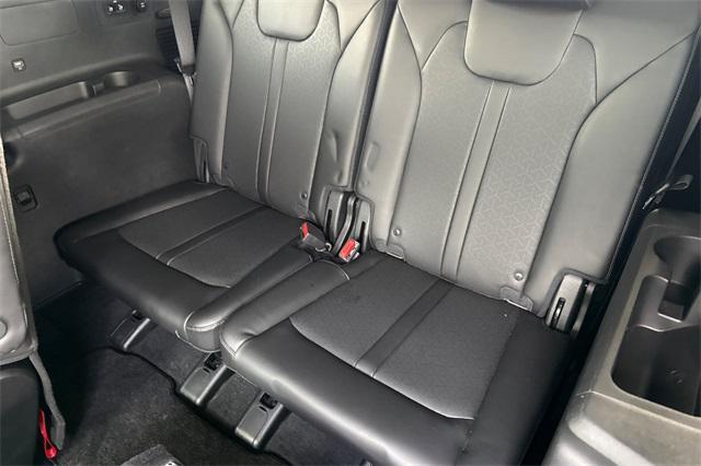 used 2022 Kia Sorento car, priced at $29,987