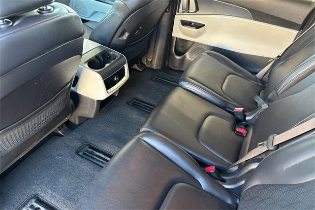 used 2023 Kia Carnival car, priced at $29,290