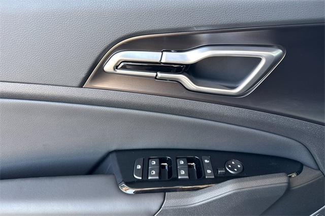 new 2025 Kia Sportage Hybrid car, priced at $35,735