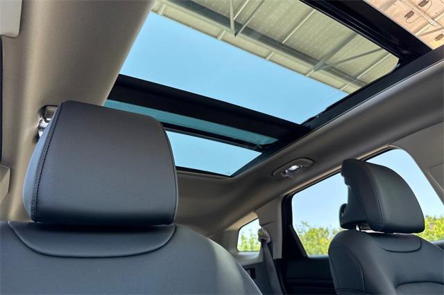 new 2025 Kia Sportage Hybrid car, priced at $35,735