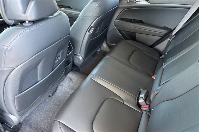 new 2025 Kia Sportage Hybrid car, priced at $35,735