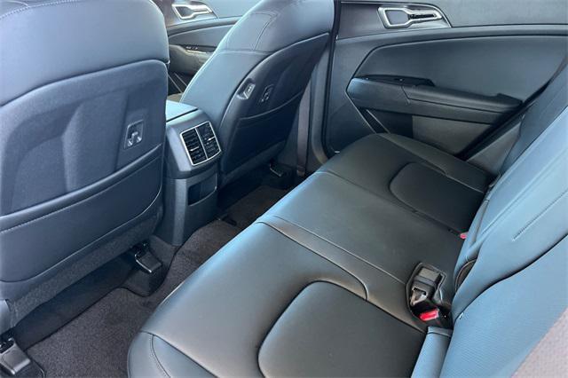 new 2025 Kia Sportage Hybrid car, priced at $35,460