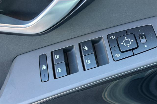 new 2025 Kia Niro car, priced at $31,595