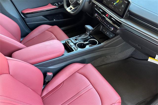 new 2026 Kia K5 car, priced at $30,080