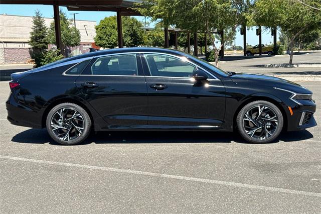 new 2026 Kia K5 car, priced at $30,080