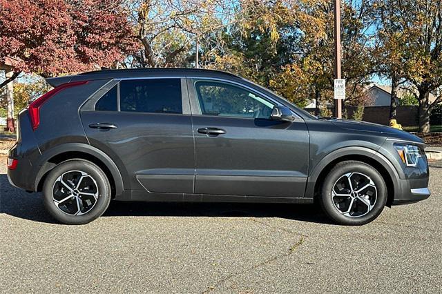 new 2025 Kia Niro car, priced at $31,490