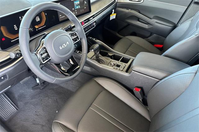 new 2025 Kia Sorento car, priced at $43,925