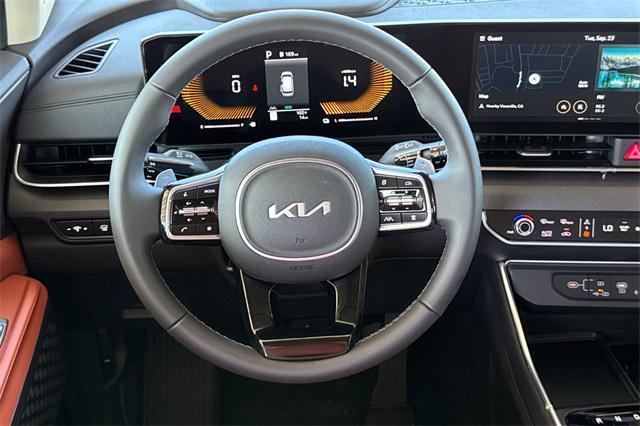 new 2026 Kia Carnival Hybrid car, priced at $45,865