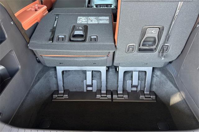 new 2026 Kia Carnival Hybrid car, priced at $45,865