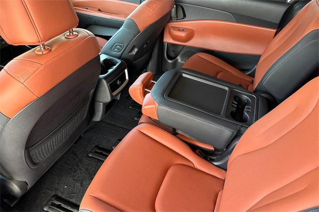 new 2026 Kia Carnival Hybrid car, priced at $45,865