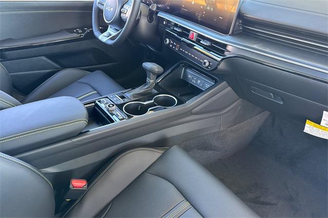 new 2026 Kia K5 car, priced at $40,440