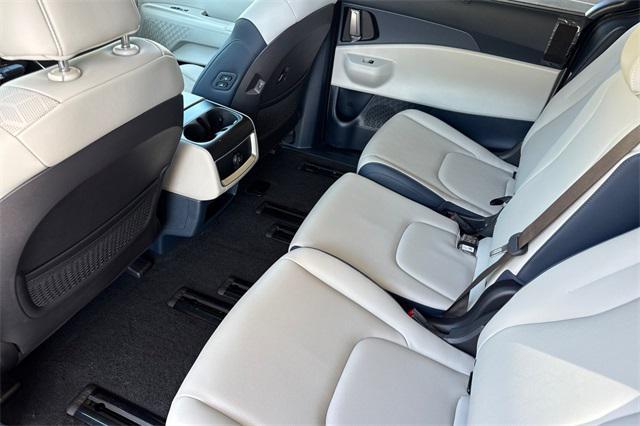 new 2026 Kia Carnival car, priced at $43,895