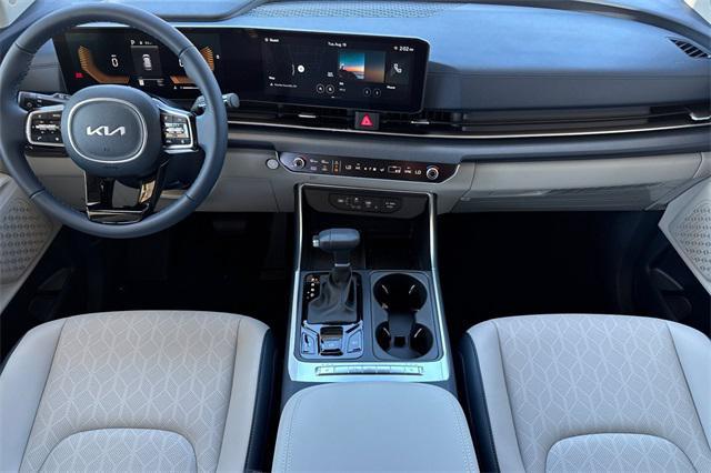 new 2026 Kia Carnival car, priced at $43,895